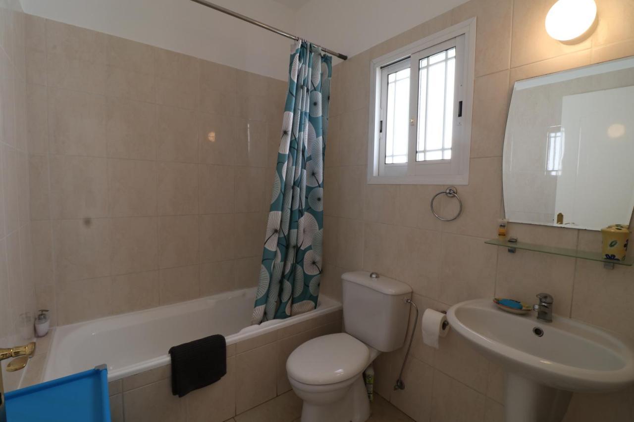 Apartment In Kato Pafos & 10 Min To Venus Beach Экстерьер фото
