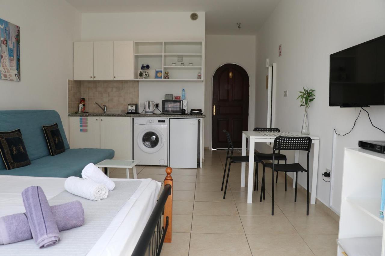 Apartment In Kato Pafos & 10 Min To Venus Beach Экстерьер фото
