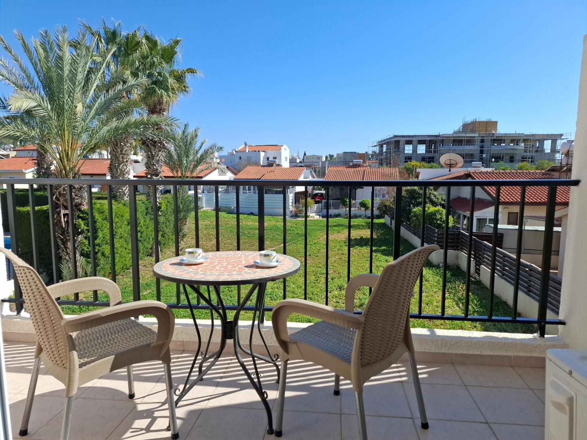 Apartment In Kato Pafos & 10 Min To Venus Beach Экстерьер фото