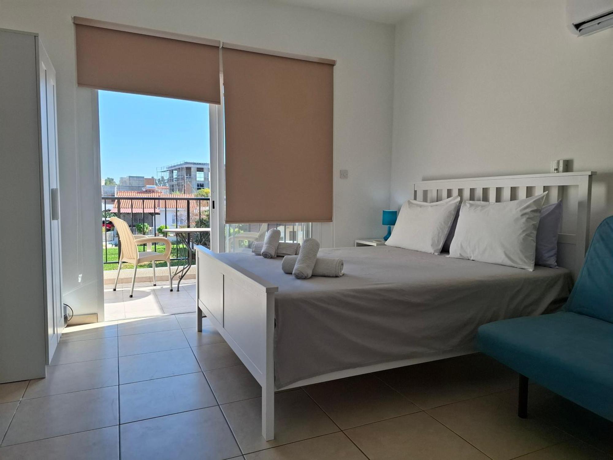 Apartment In Kato Pafos & 10 Min To Venus Beach Экстерьер фото
